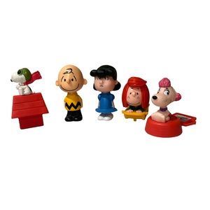 McDonald's 2015 Charlie Brown Snoopy Mixed Lot